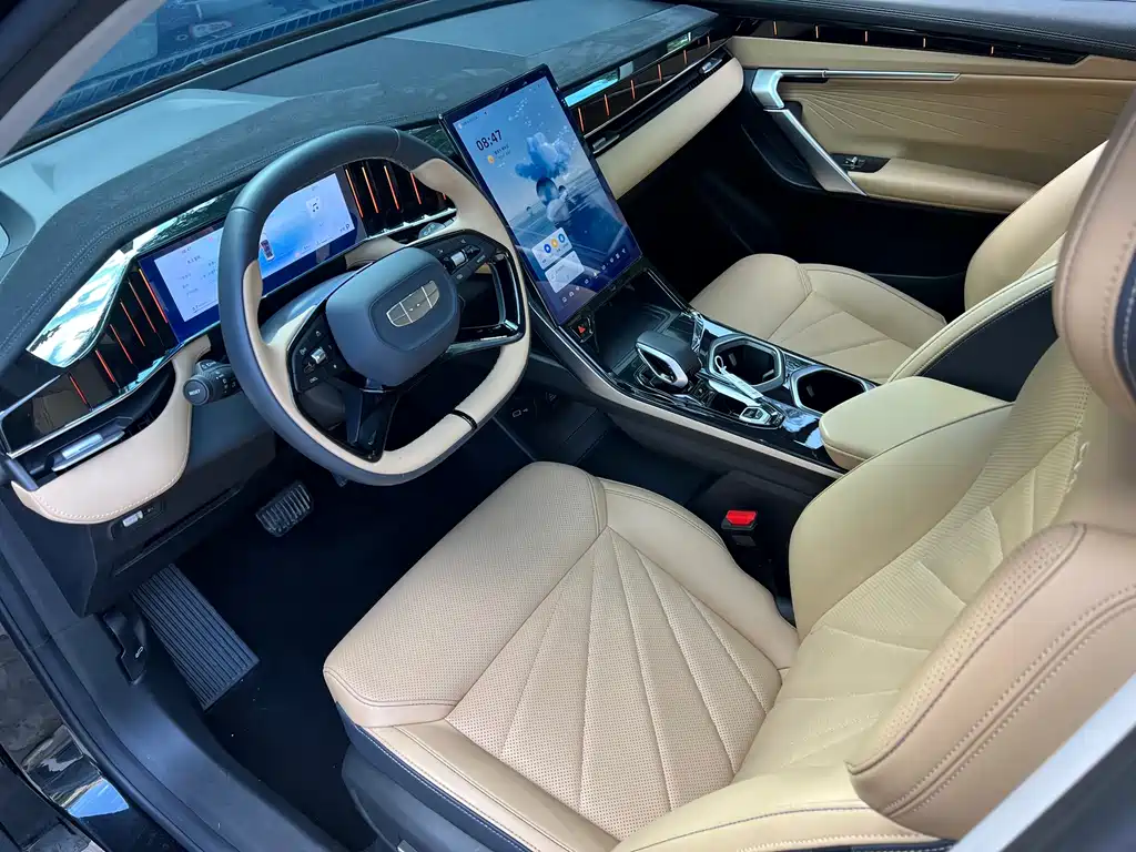 Geely Boyue L — миниатюра 9
