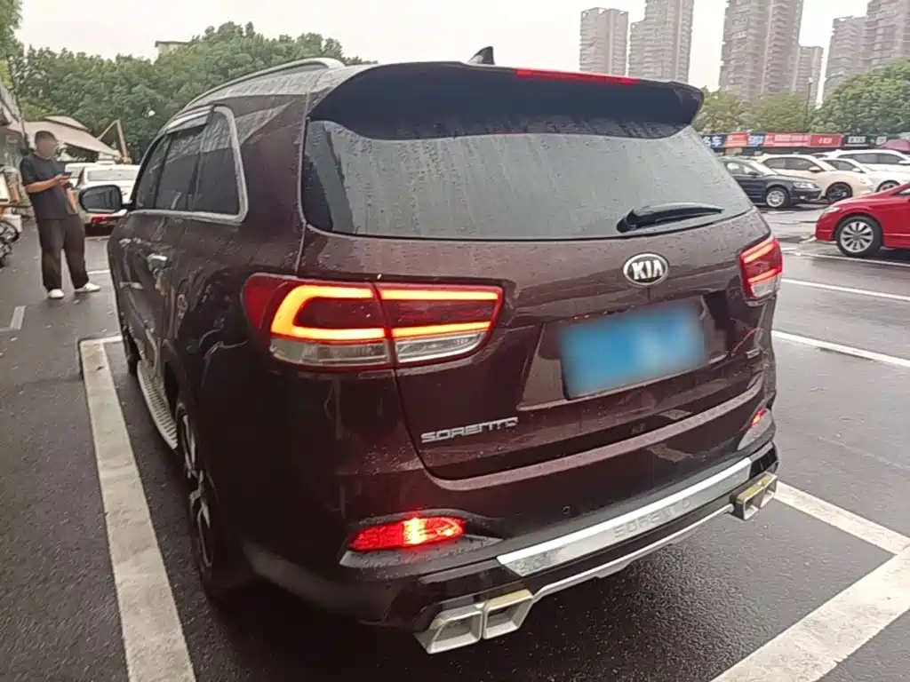 Kia Sorento — миниатюра 5