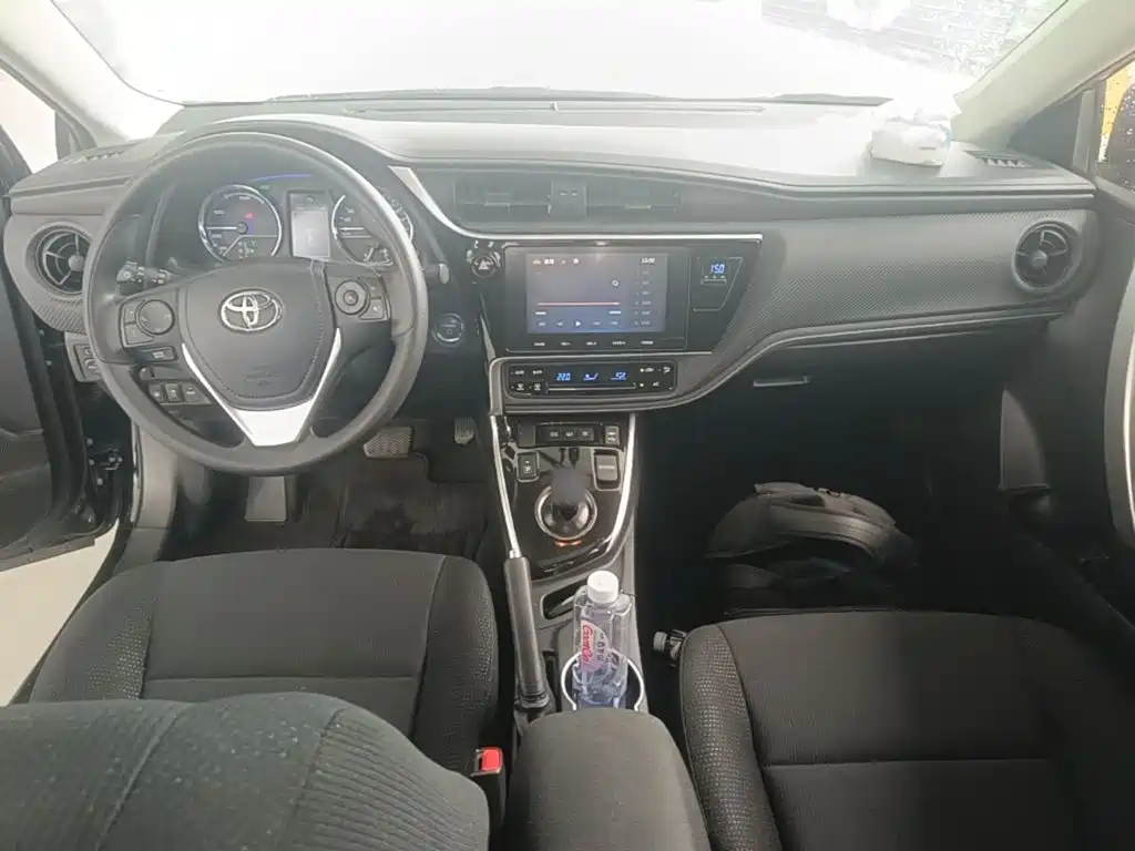 Toyota Levin Twin Engine E+ — миниатюра 10