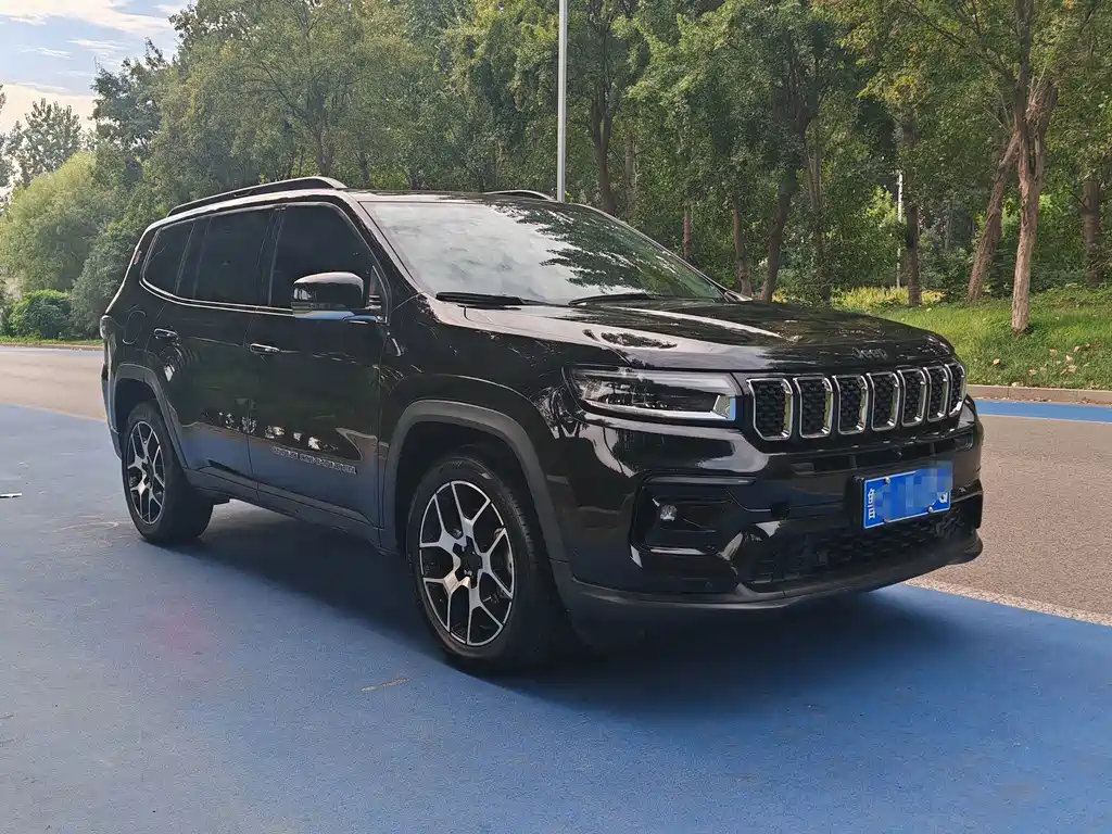 Jeep Grand Commander — миниатюра 3