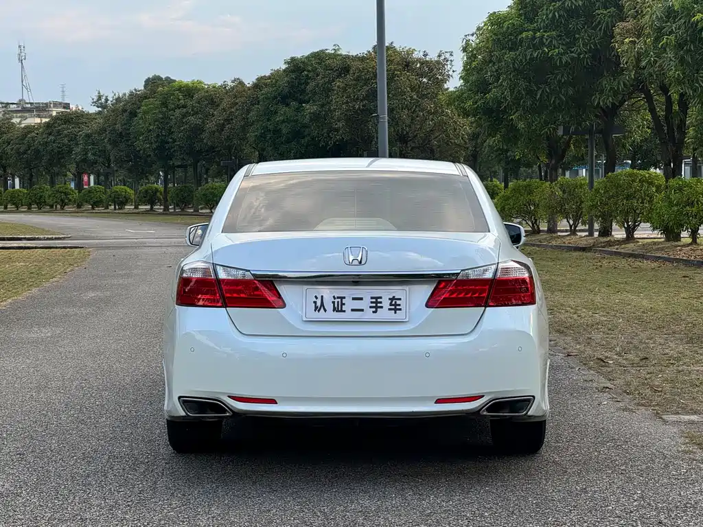 Honda Accord — миниатюра 6