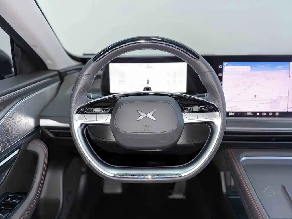 XPeng P7 — миниатюра 8