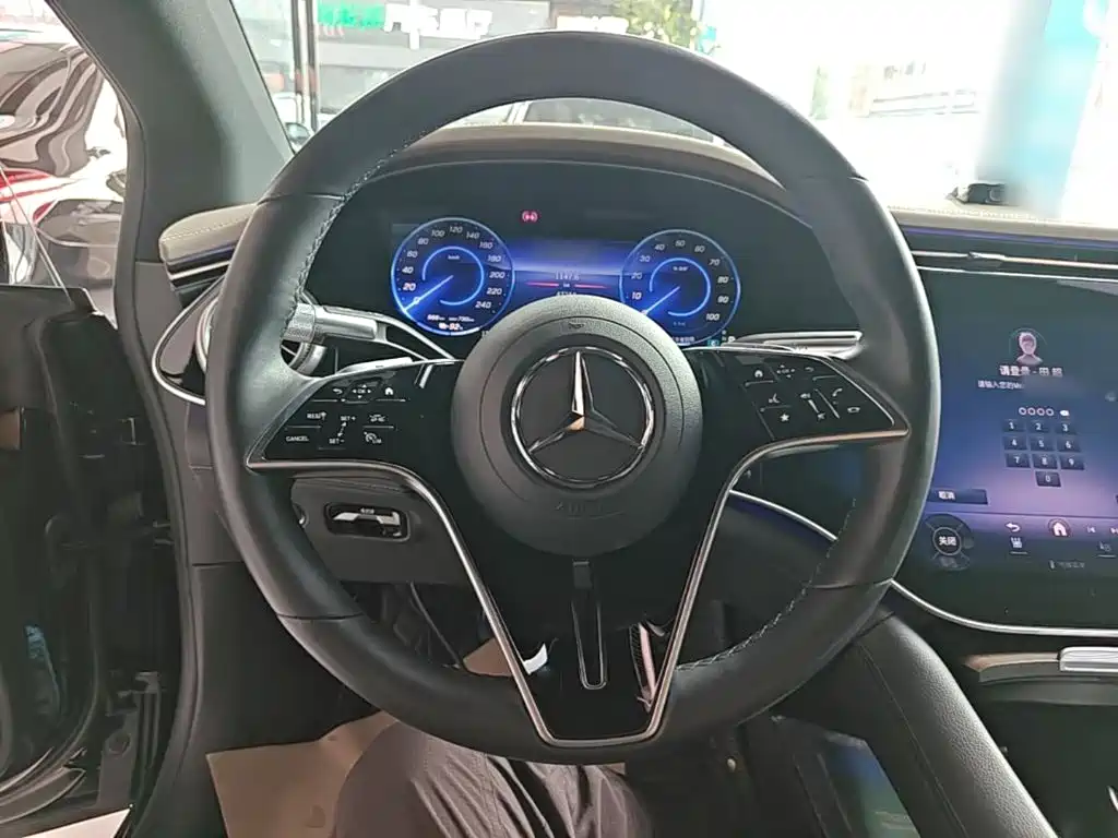 Mercedes-Benz EQS — миниатюра 11