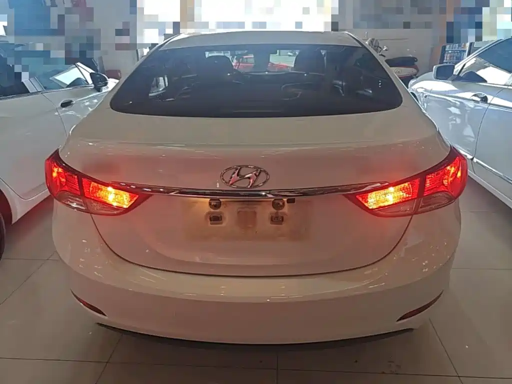 Hyundai Elantra Langdong — миниатюра 6