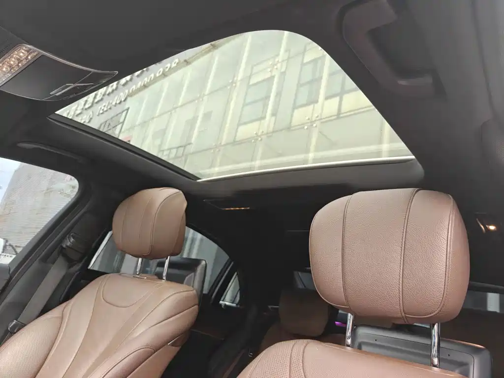 Mercedes-Benz S-Class — миниатюра 12