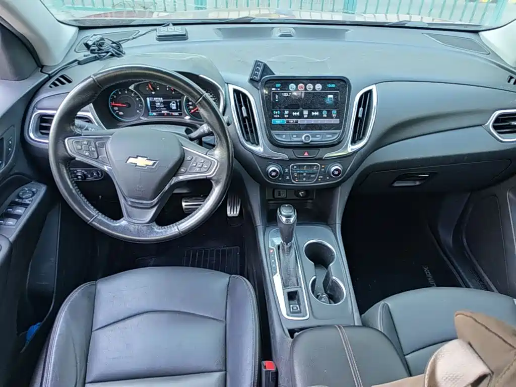 Chevrolet Equinox — миниатюра 14