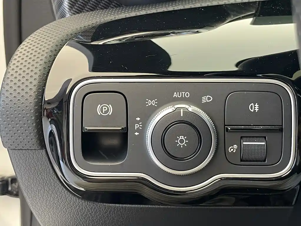 Mercedes-Benz A-Class — миниатюра 16