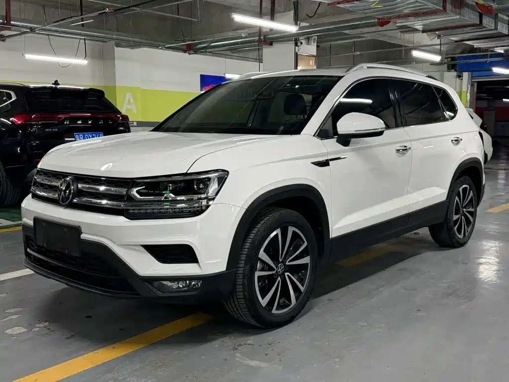 Volkswagen Tharu