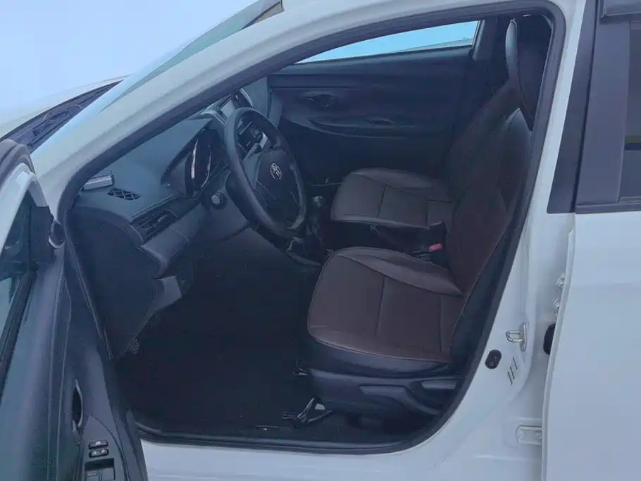 Toyota Vios — миниатюра 9