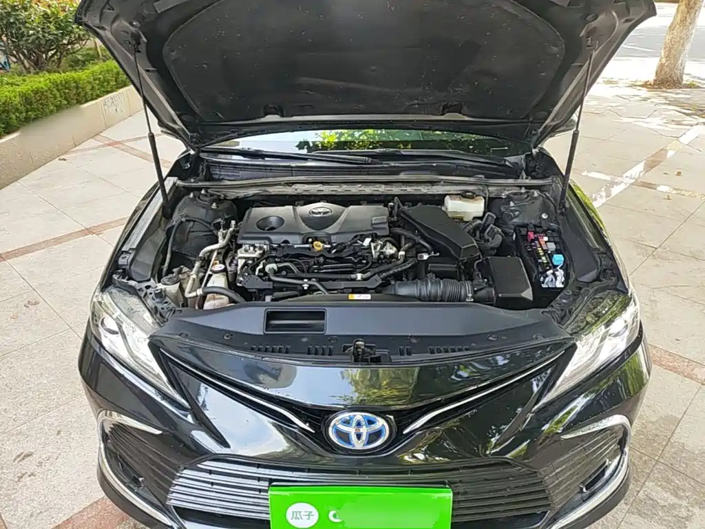 Toyota Camry — миниатюра 20