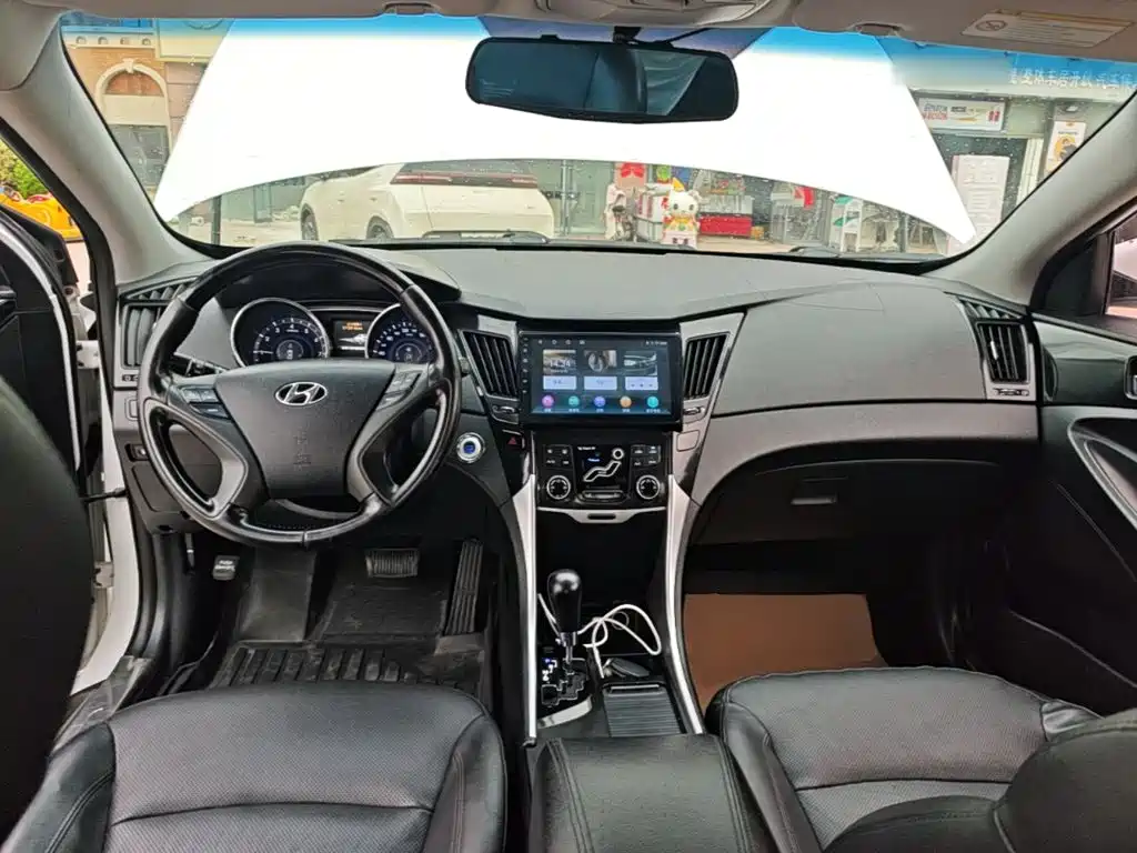 Hyundai Sonata — миниатюра 10
