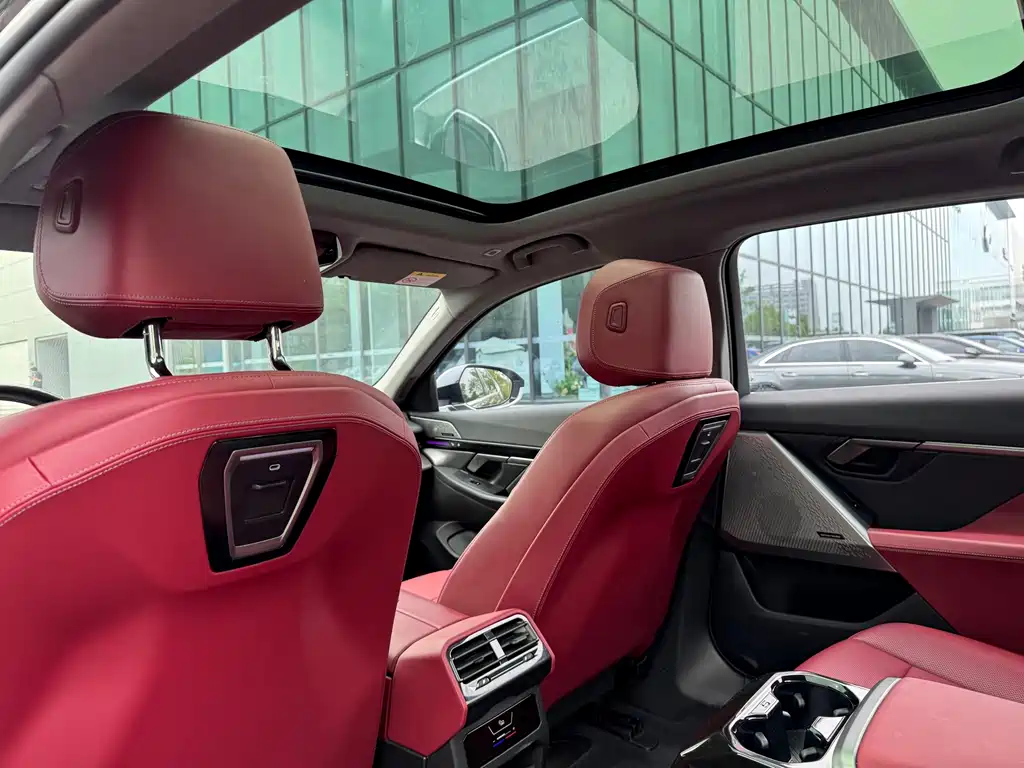 BMW 5 Series — миниатюра 13