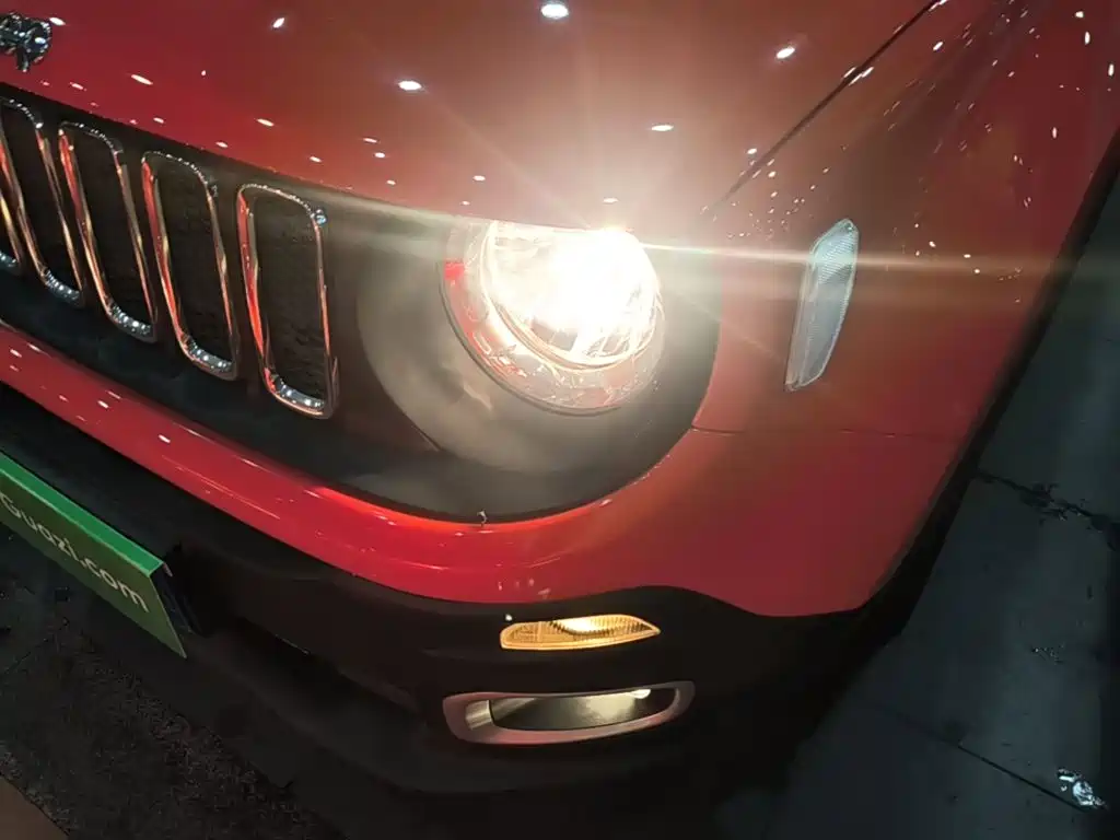 Jeep Renegade — миниатюра 24