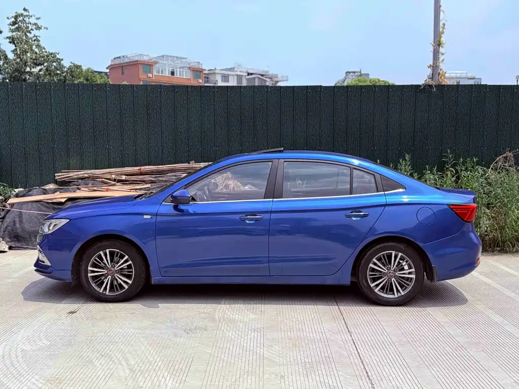 Roewe i5 1.5L Manual 4G Connected Bright Luxury Edition, фото 8