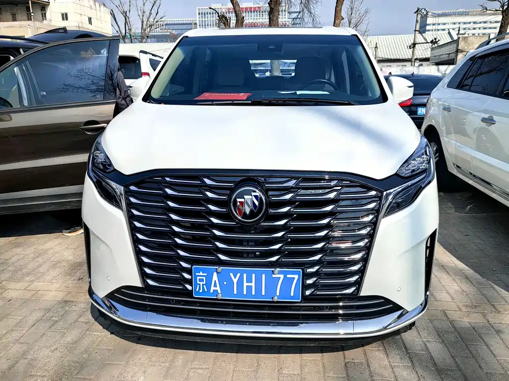 Buick GL8 2024