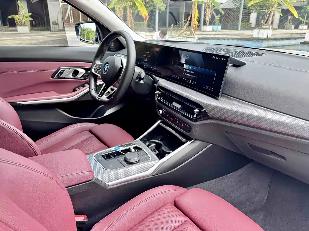 BMW i3 — миниатюра 8