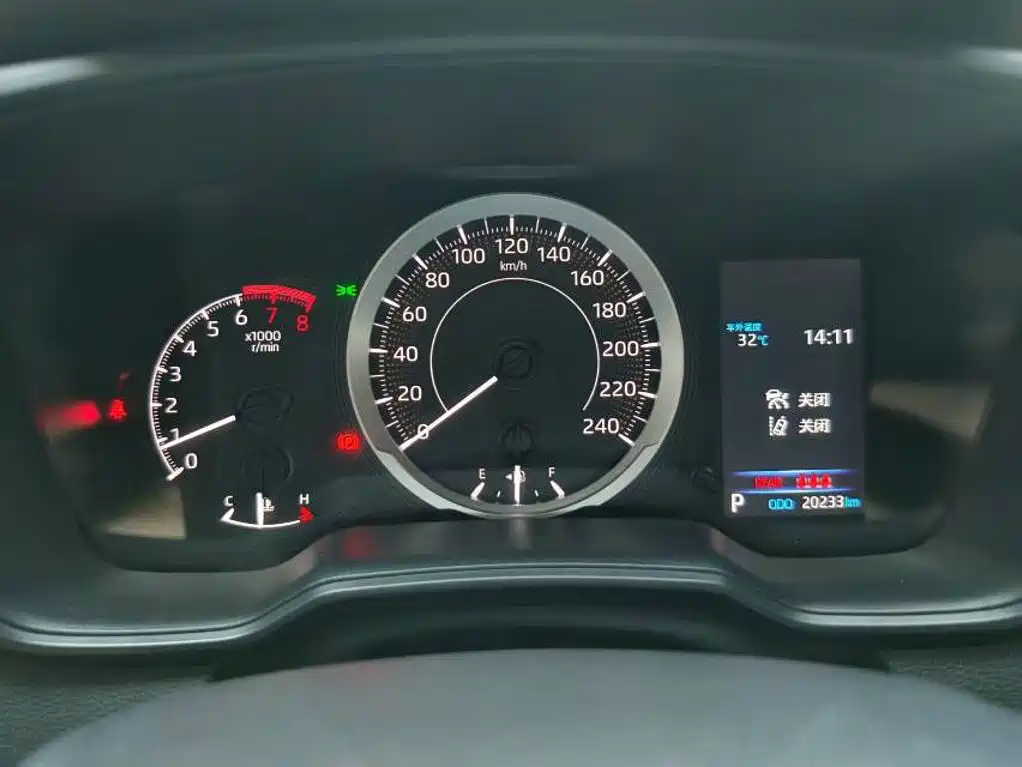 Toyota Corolla — миниатюра 8