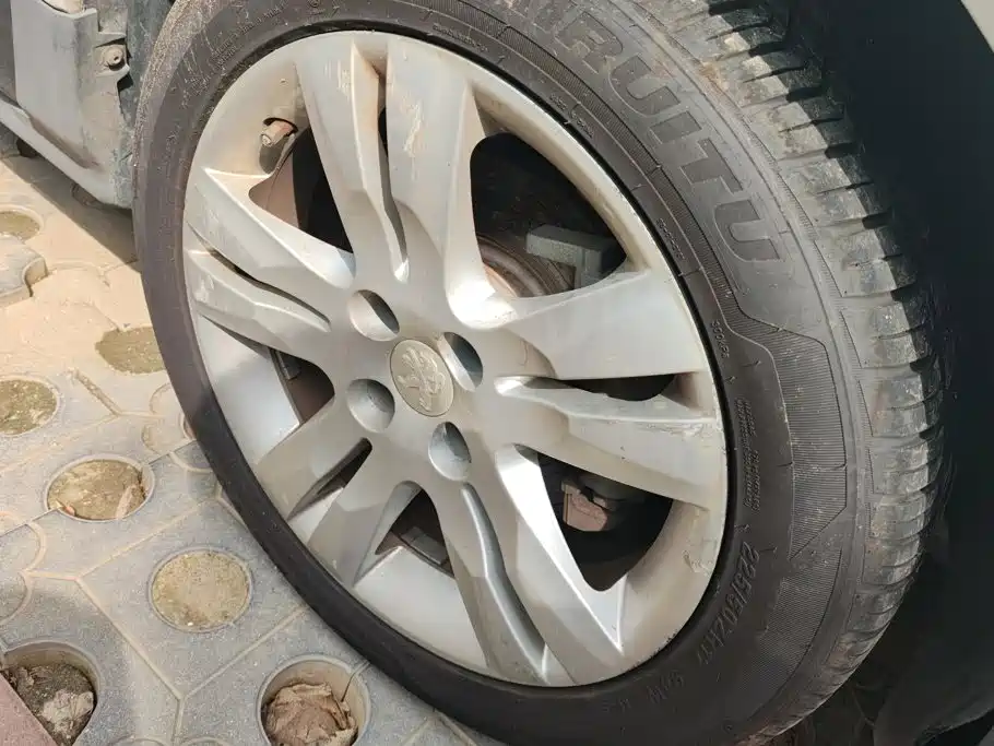 Peugeot 3008 — миниатюра 6