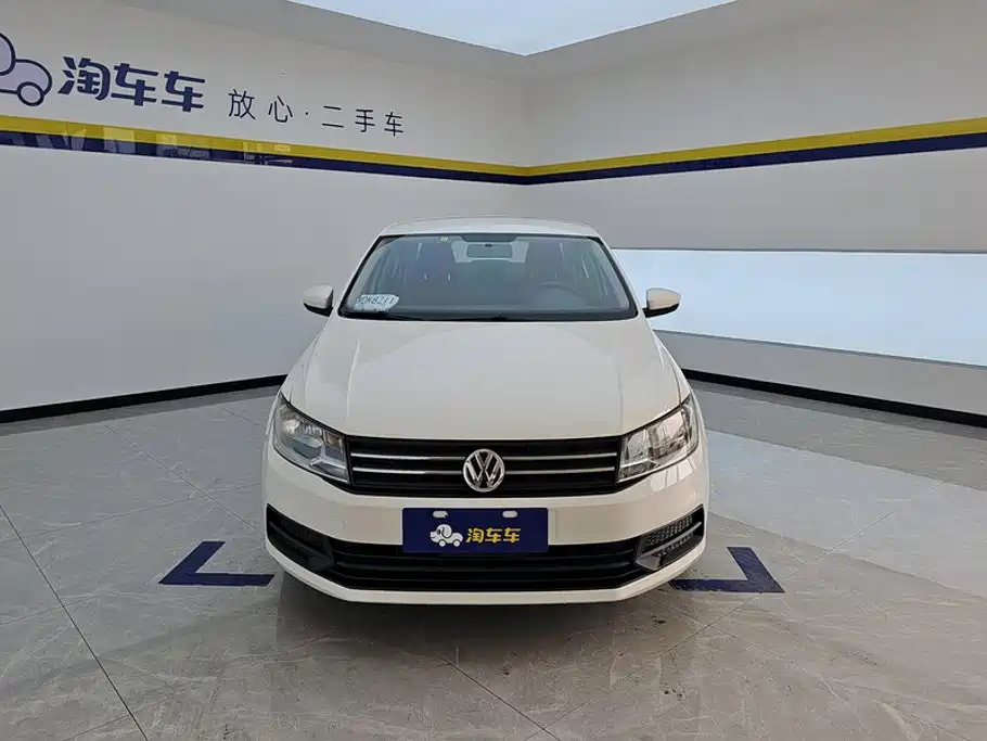 Volkswagen Santana — миниатюра 2