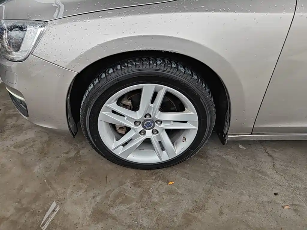 Volvo S60 — миниатюра 23