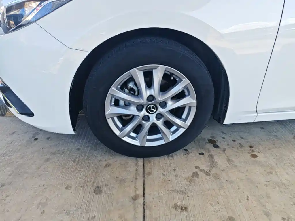 Mazda 3 Axela — миниатюра 23