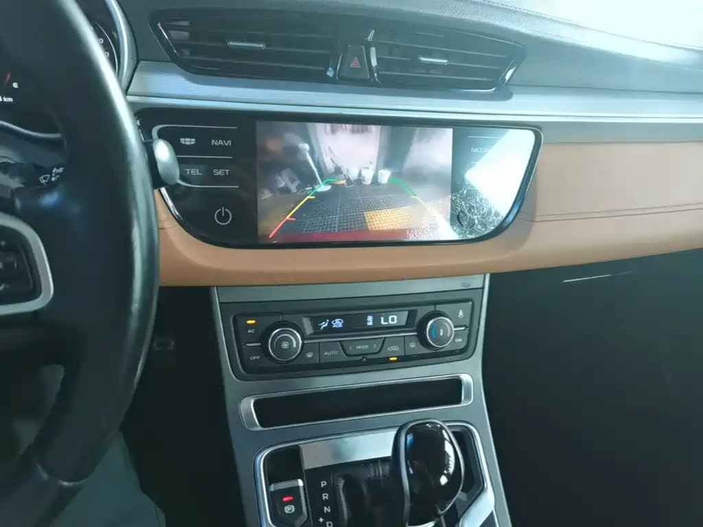 Geely Vision S1 — миниатюра 13