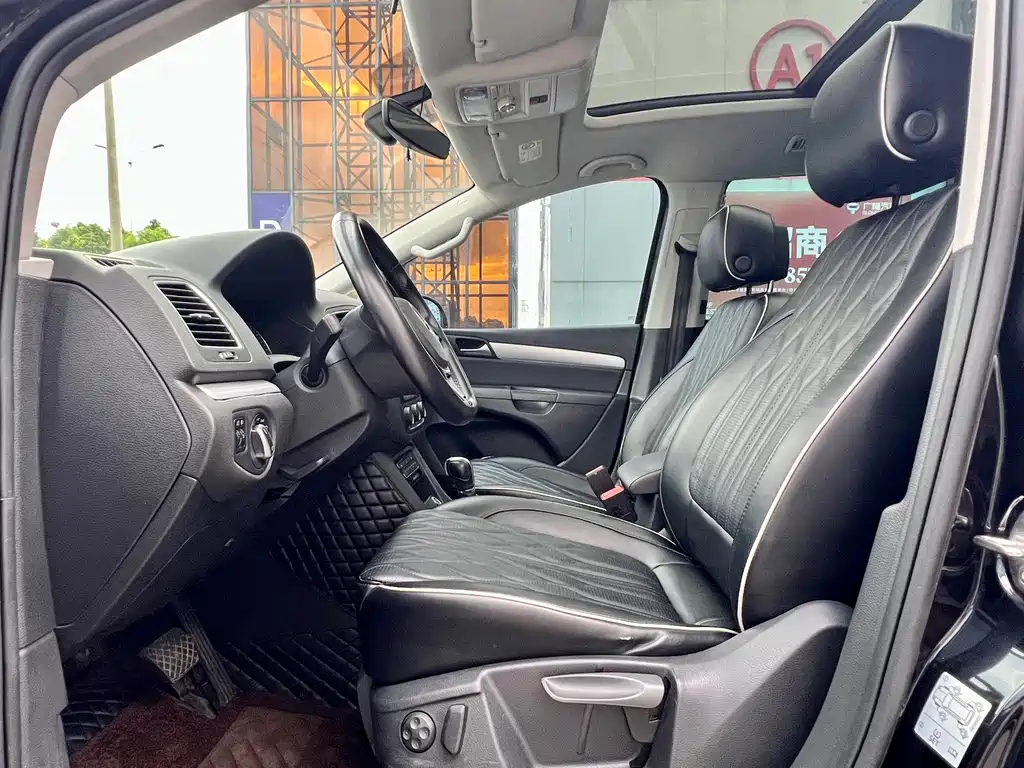 Volkswagen Sharan — миниатюра 8