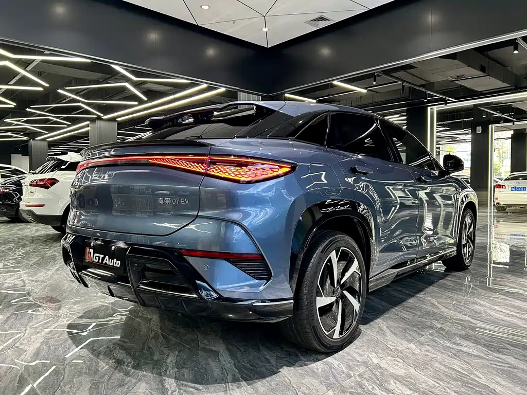 BYD Sealion 07 EV — миниатюра 5