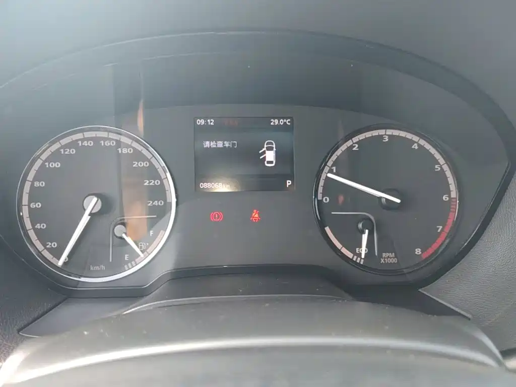 Qoros Qoros 3 — миниатюра 12