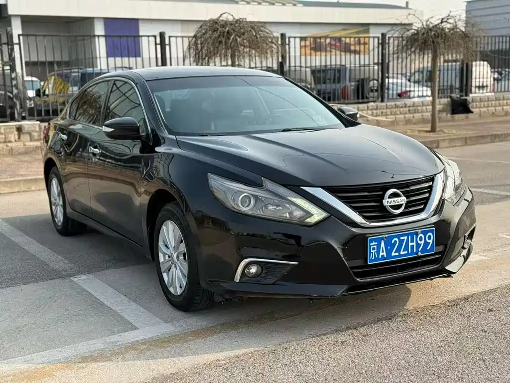 NISSAN TEANA