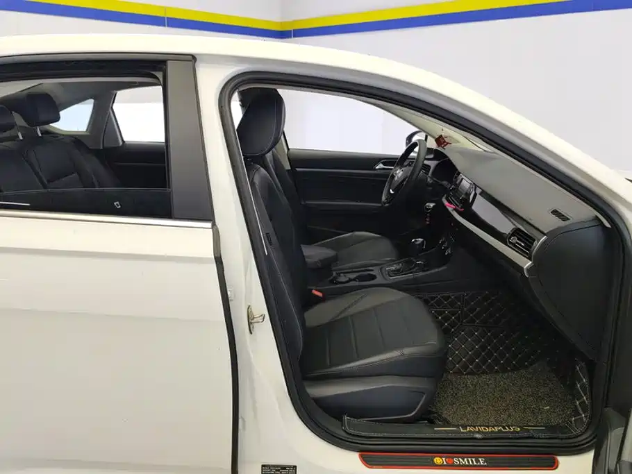 Volkswagen Lavida — миниатюра 8