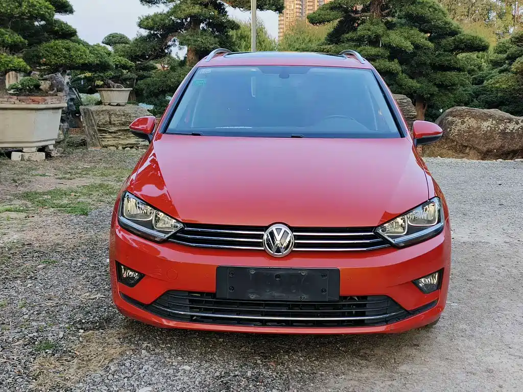 VOLKSWAGEN GOLF*JIAYU