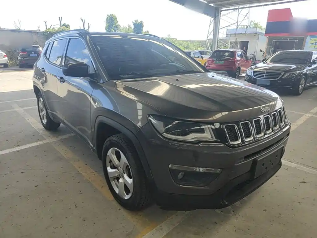 Jeep Compass — миниатюра 4