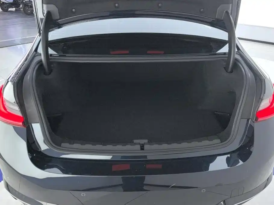 BMW i3 — миниатюра 4