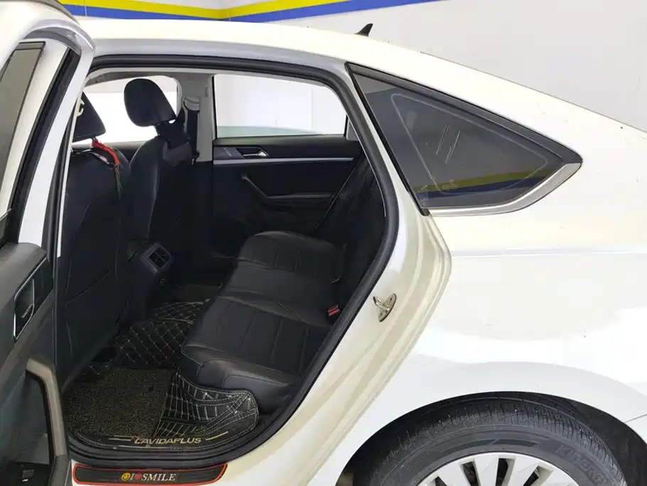 Volkswagen Lavida — миниатюра 11