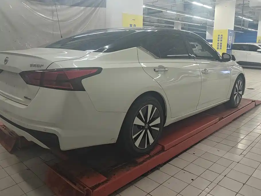 Nissan Teana — миниатюра 3