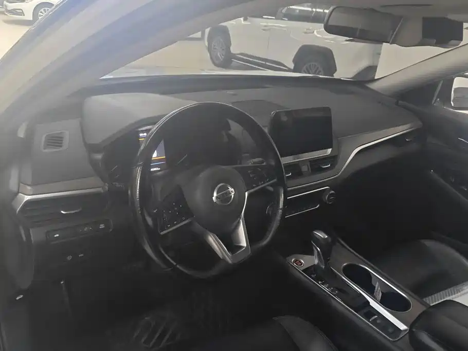 Nissan Teana — миниатюра 12