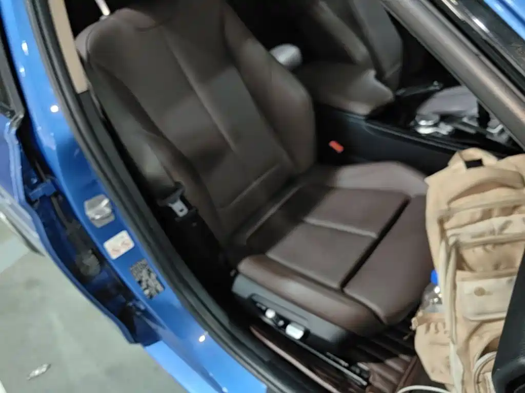 BMW 3 Series — миниатюра 25