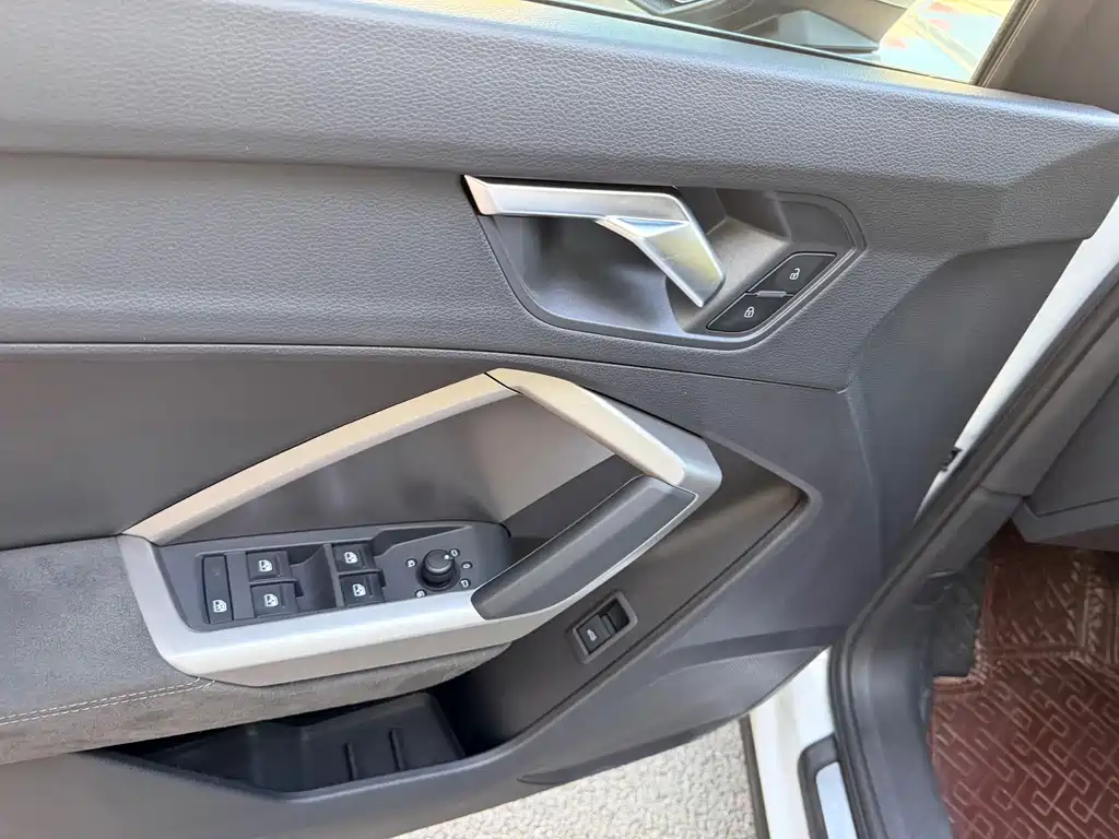 Audi Q3 — миниатюра 13
