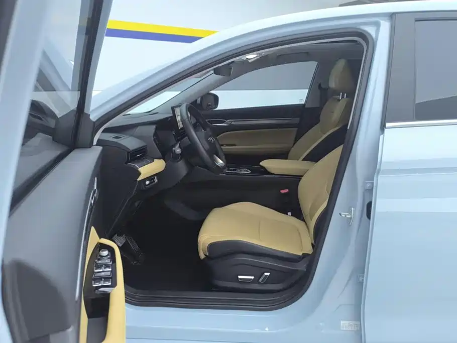 Geely L HiP — миниатюра 9