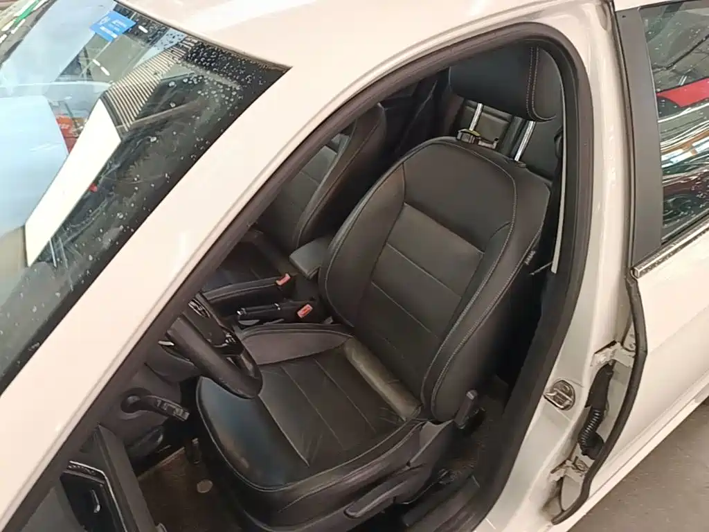 Volkswagen Lavida — миниатюра 15