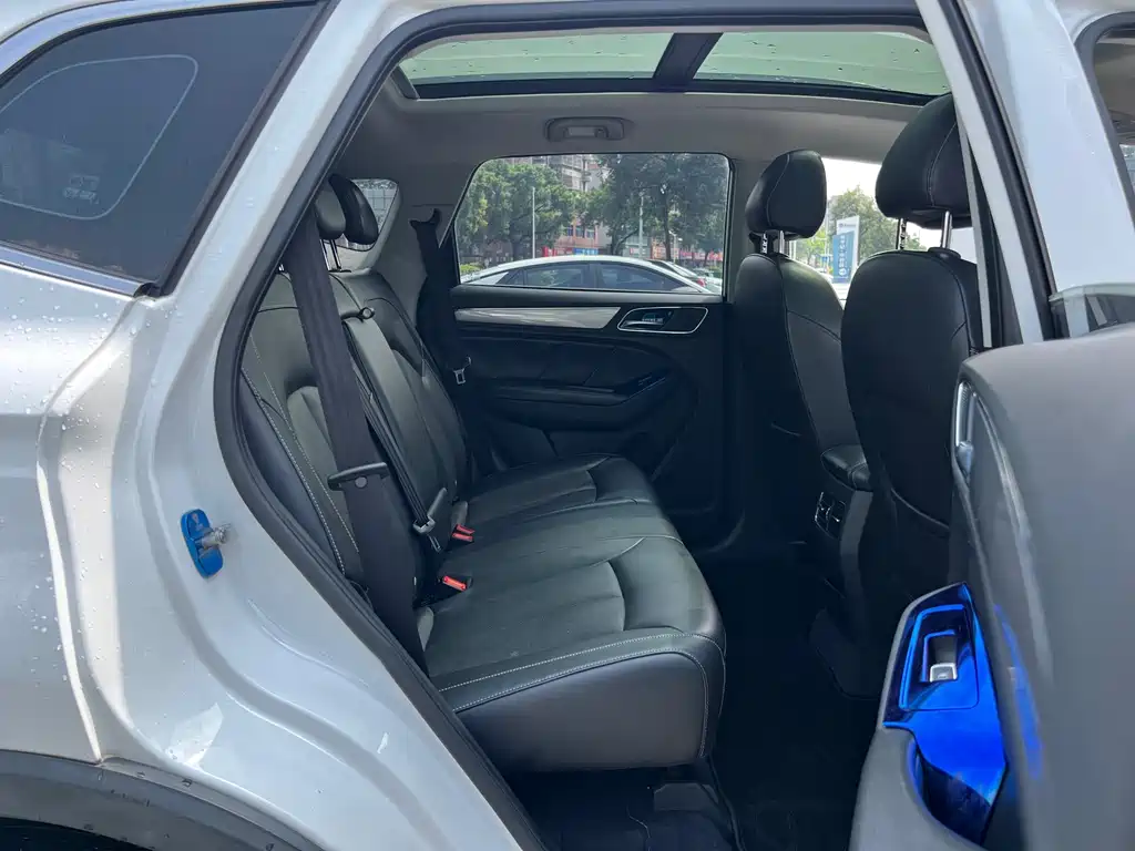 Roewe RX5 — миниатюра 21