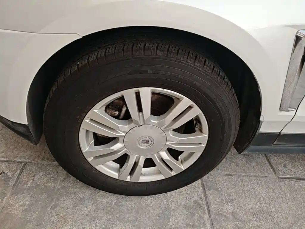 Cadillac SRX — миниатюра 23