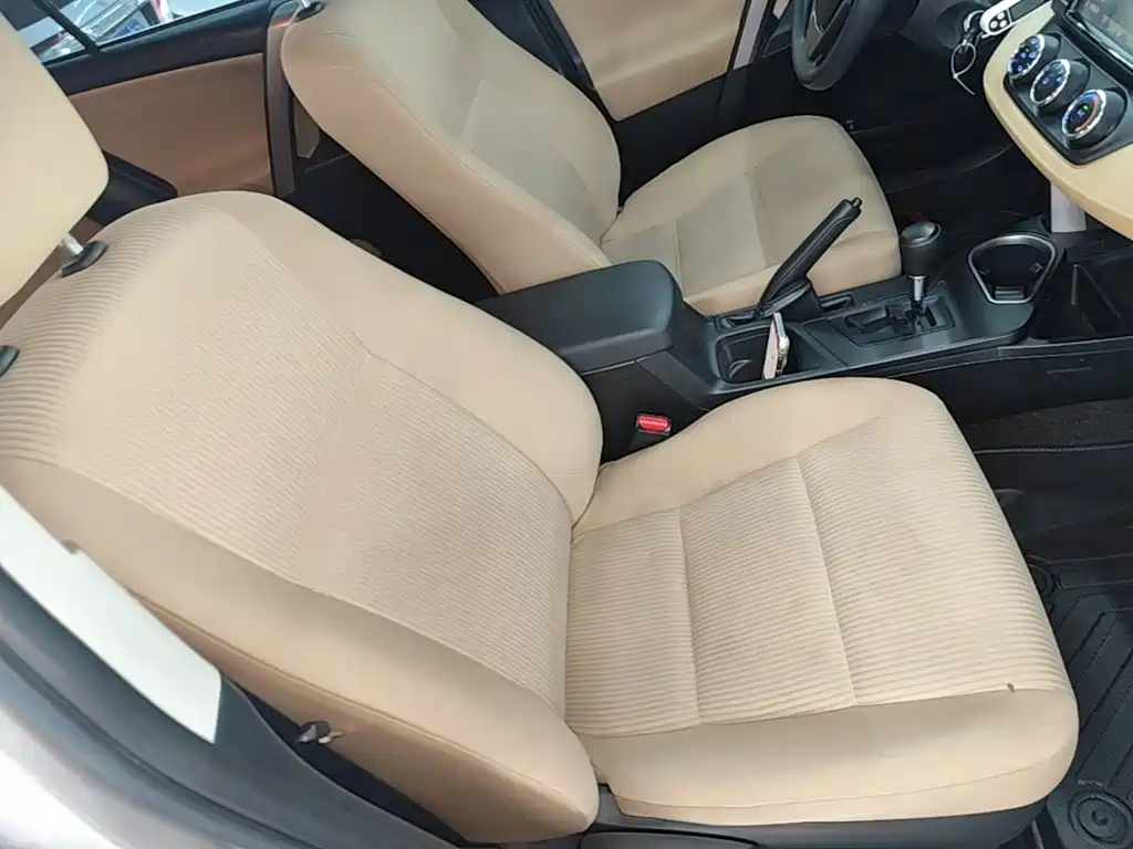 Toyota RAV4 — миниатюра 25