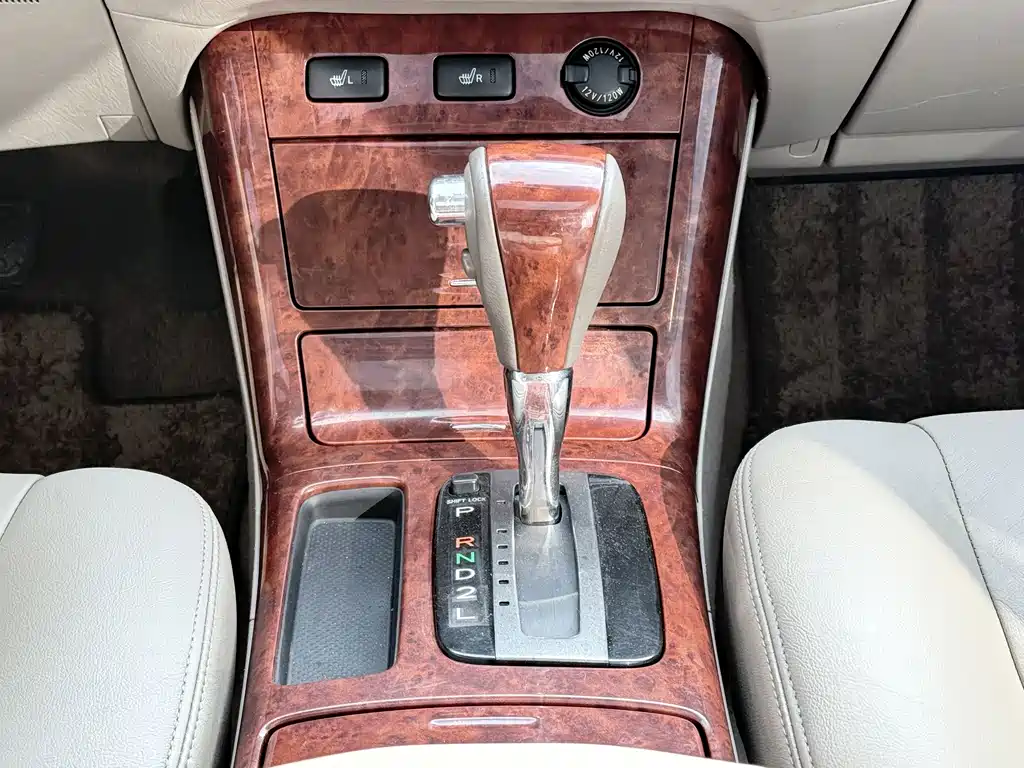 Toyota Camry — миниатюра 13