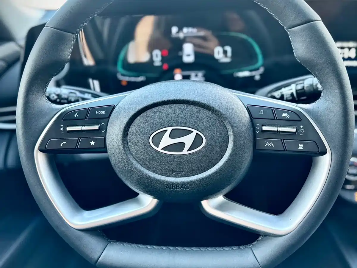 Hyundai Elantra id 4674296 из Китая 23