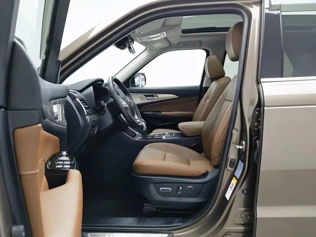 Changan CS95 — миниатюра 10