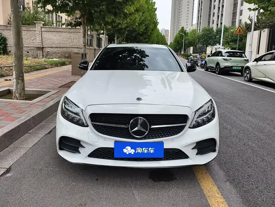Mercedes-Benz C-Class — миниатюра 2