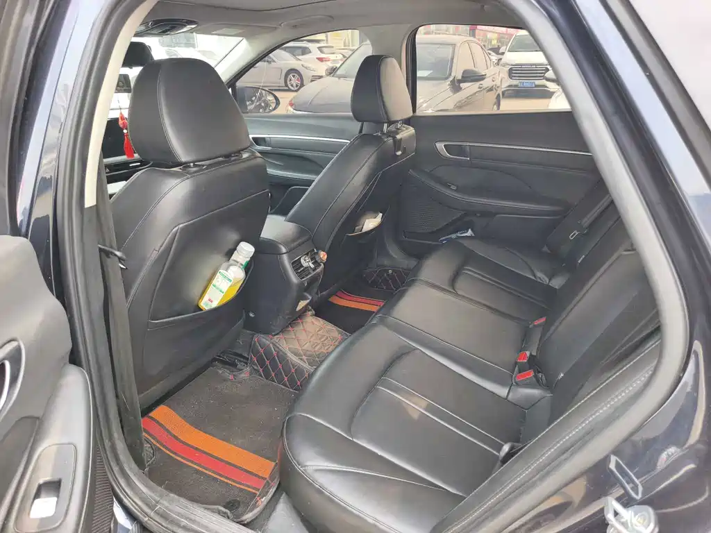 Hyundai Sonata — миниатюра 7