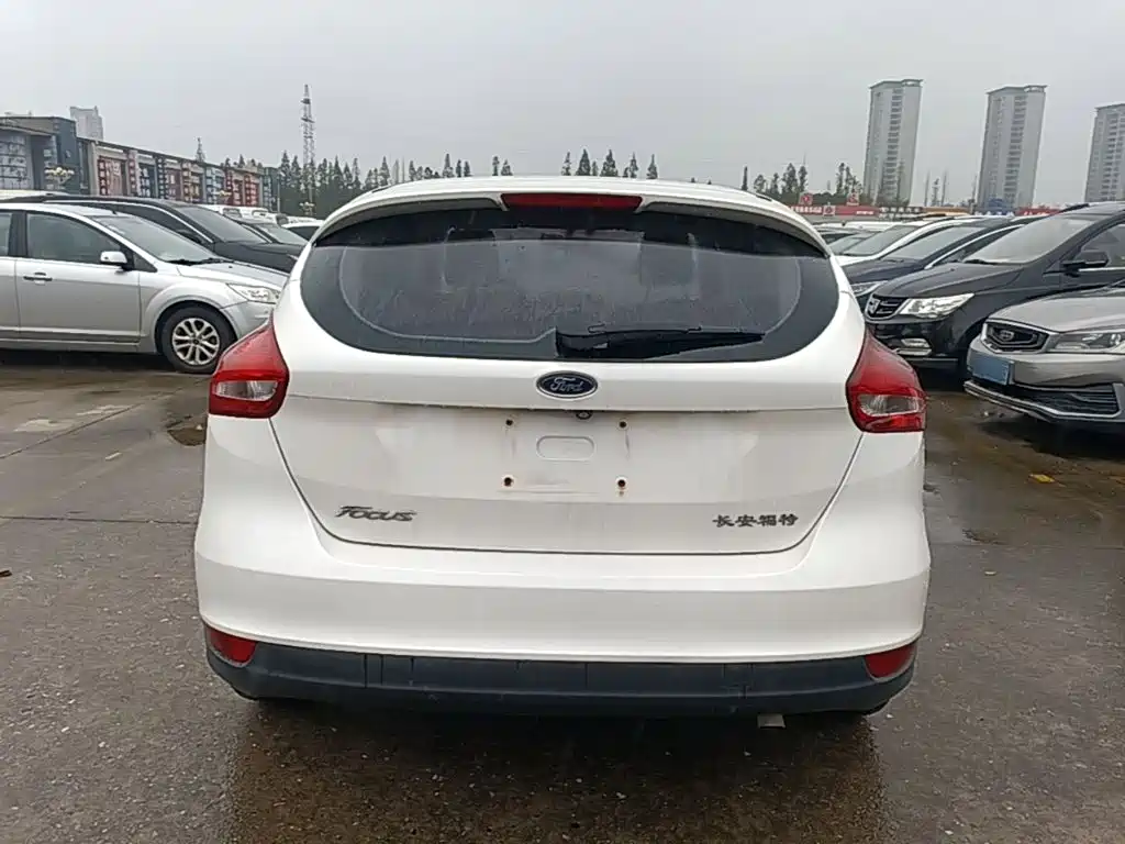 Ford Focus — миниатюра 6